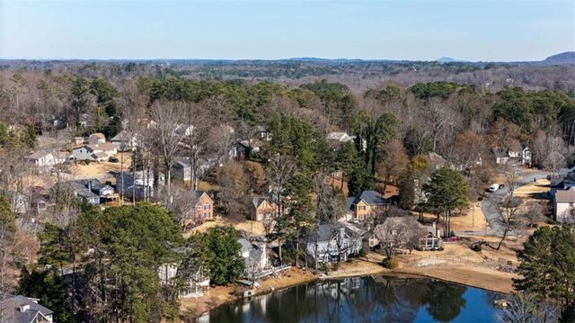 151 Lakeside NW Drive, Kennesaw, GA 30144