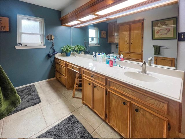 49 Colony Square, Angleton, TX 77515