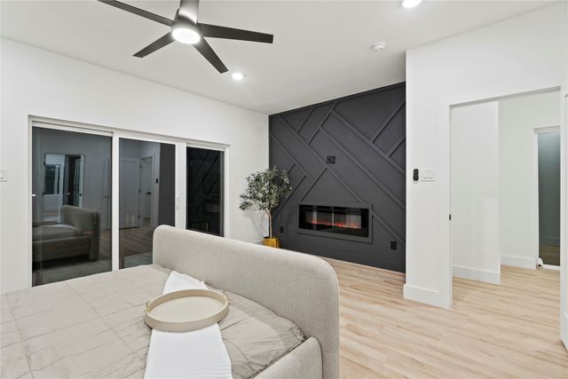 923 Walkway Street, Dallas, TX 75212