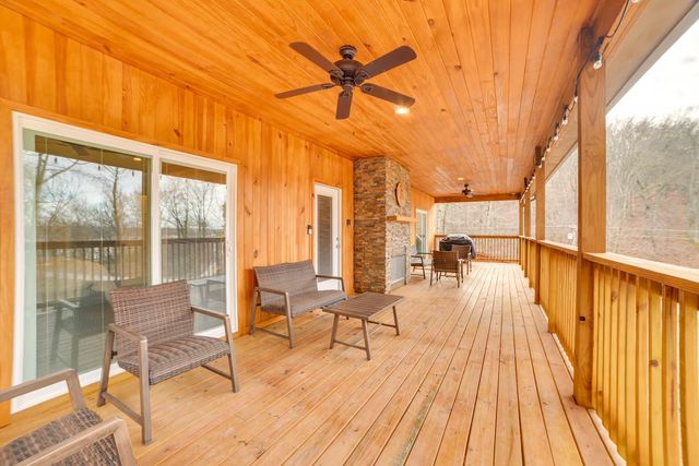3010 Highwater Rd, Waverly, TN 37185