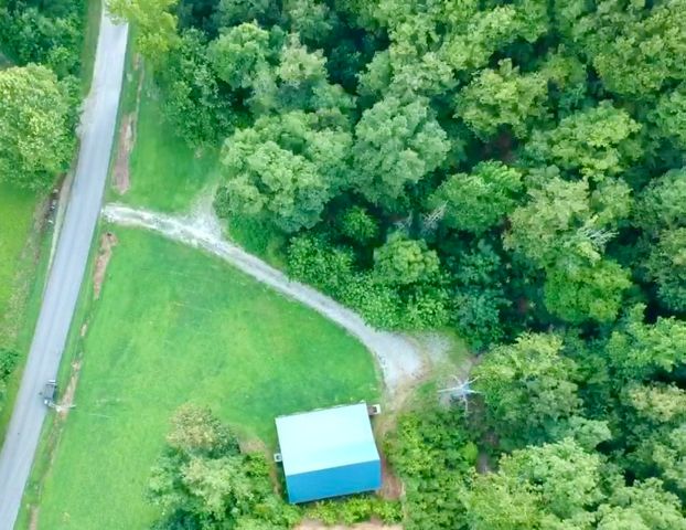 3010 Highwater Rd, Waverly, TN 37185