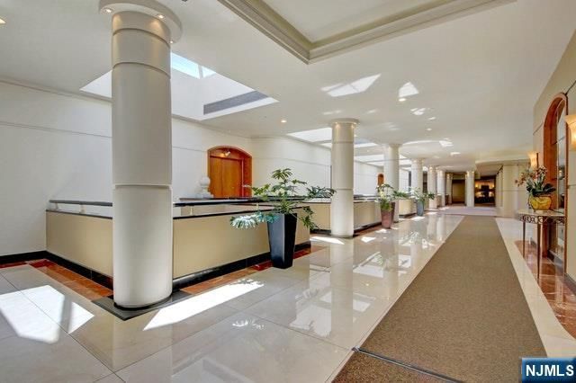 100 Carlyle Drive 17DS, Cliffside Park, NJ 07010