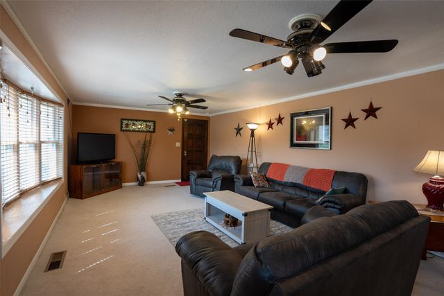 4101 3rd Street, Des Moines, IA 50313