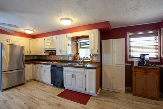 4101 3rd Street, Des Moines, IA 50313