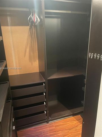 1552 NW 135th Ave, Pembroke Pines, FL 33028