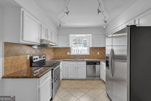 1138 Moorestown Circle, Decatur, GA 30033