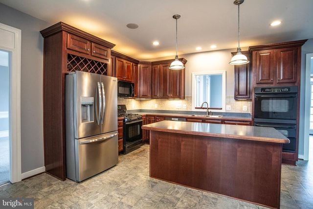 7111 CROWN JEWELS CT, Fredericksburg, VA 22407