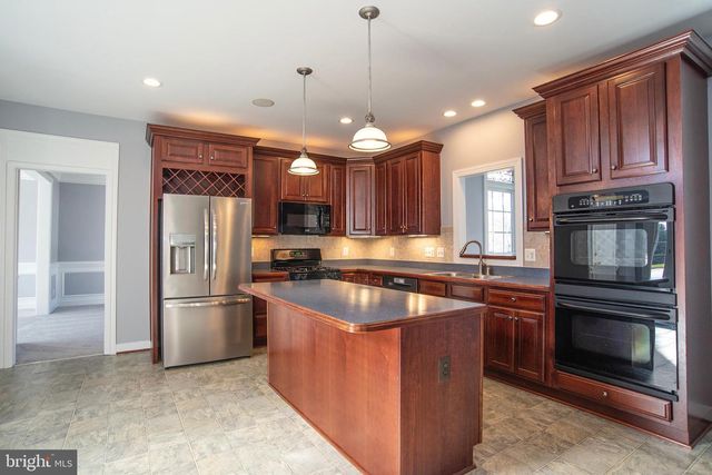 7111 CROWN JEWELS CT, Fredericksburg, VA 22407