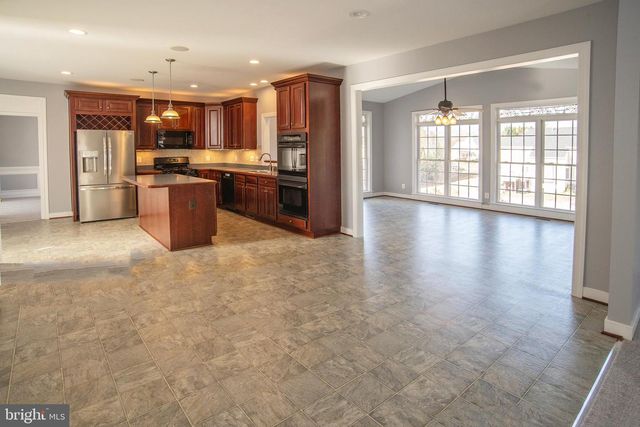 7111 CROWN JEWELS CT, Fredericksburg, VA 22407