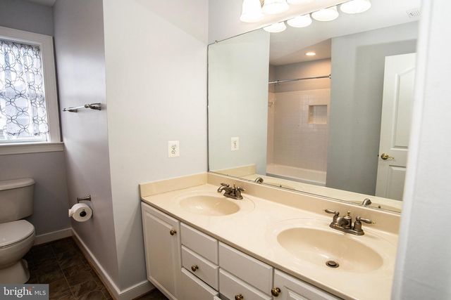 7111 CROWN JEWELS CT, Fredericksburg, VA 22407