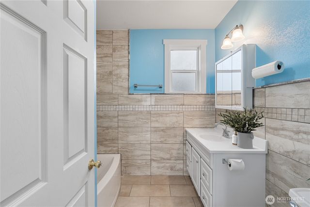 2815 Aberdeen Avenue, Hoquiam, WA 98550