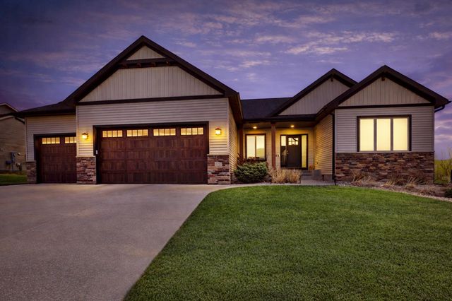 1936 Kerry Drive NE, Rochester, MN 55906