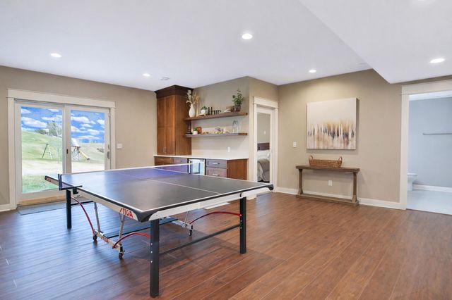 1936 Kerry Drive NE, Rochester, MN 55906