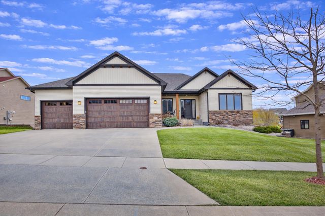 1936 Kerry Drive NE, Rochester, MN 55906