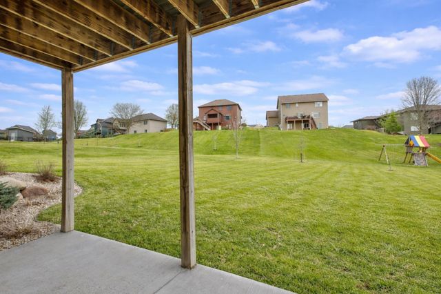 1936 Kerry Drive NE, Rochester, MN 55906