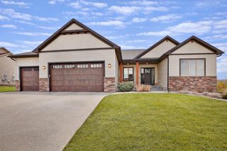 1936 Kerry Drive NE, Rochester, MN 55906