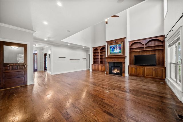 9915 E Plentywood Road, Bentonville, AR 72712