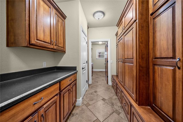 9915 E Plentywood Road, Bentonville, AR 72712