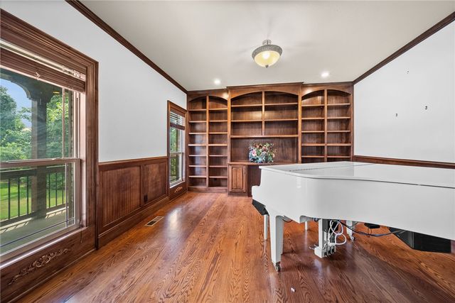 9915 E Plentywood Road, Bentonville, AR 72712