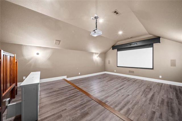 9915 E Plentywood Road, Bentonville, AR 72712