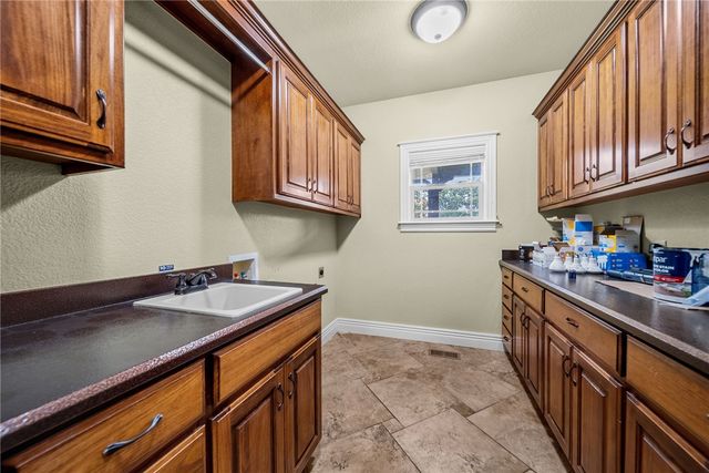 9915 E Plentywood Road, Bentonville, AR 72712