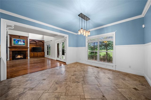 9915 E Plentywood Road, Bentonville, AR 72712