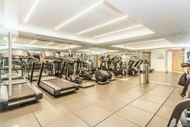 138-35 39th Avenue 13L, Flushing, NY 11354