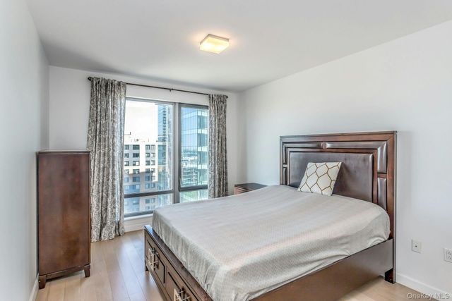 138-35 39th Avenue 13L, Flushing, NY 11354