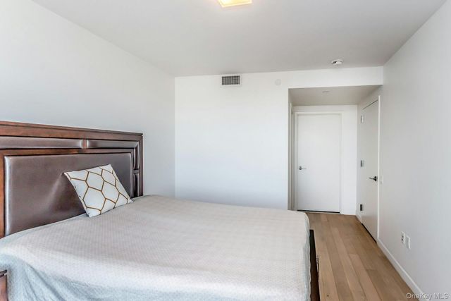 138-35 39th Avenue 13L, Flushing, NY 11354