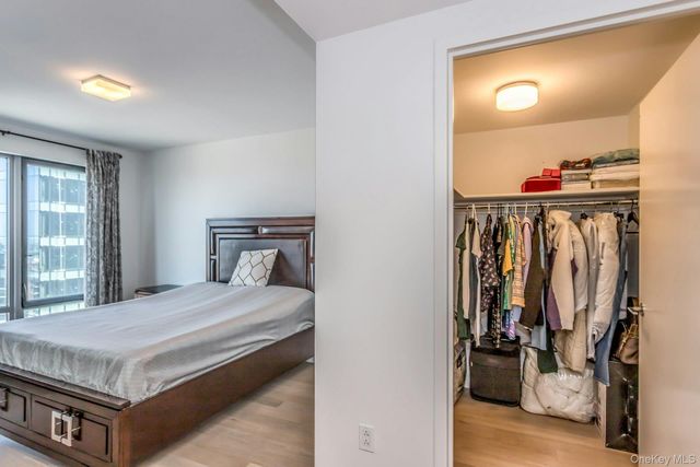 138-35 39th Avenue 13L, Flushing, NY 11354