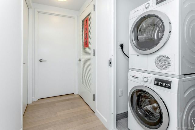138-35 39th Avenue 13L, Flushing, NY 11354