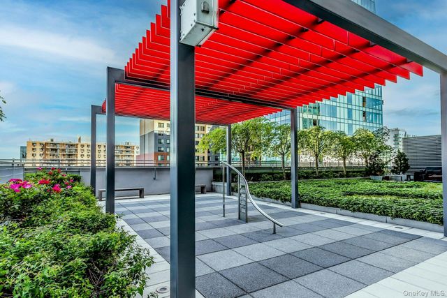 138-35 39th Avenue 13L, Flushing, NY 11354