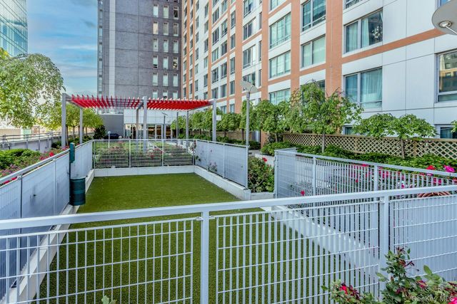 138-35 39th Avenue 13L, Flushing, NY 11354