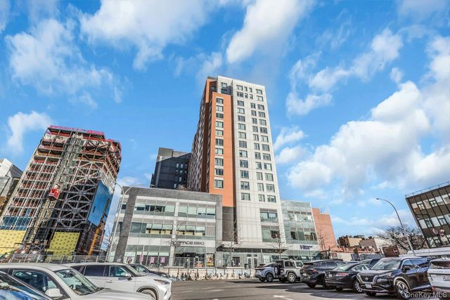 138-35 39th Avenue 13L, Flushing, NY 11354