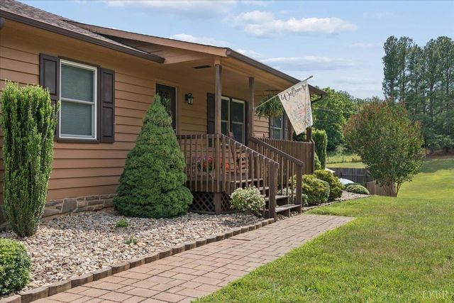 11188 Dickerson Mill Road, Moneta, VA 24121