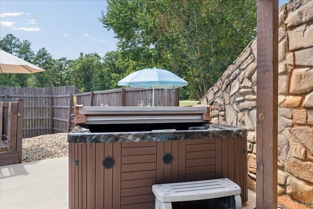 11188 Dickerson Mill Road, Moneta, VA 24121