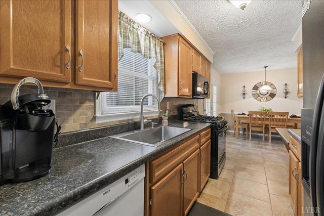 11188 Dickerson Mill Road, Moneta, VA 24121