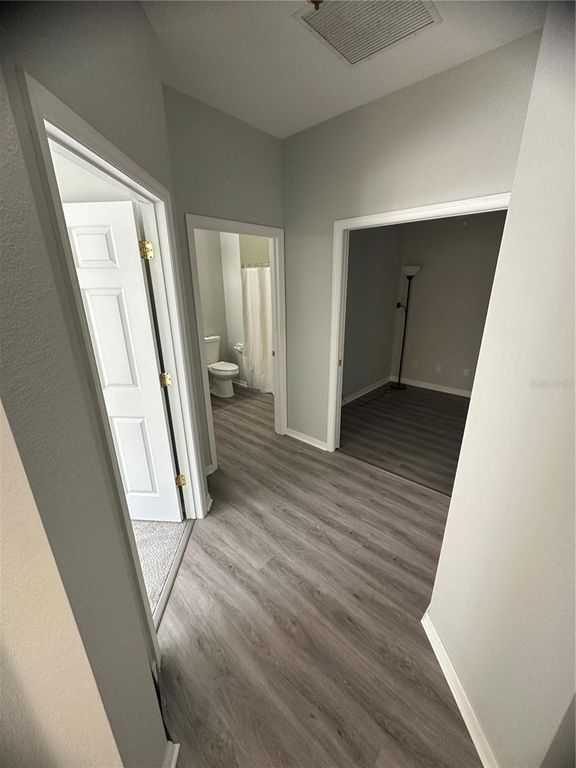 Image 18 of property listing at 2424 MAGNOLIA CIRCLE, North Port, FL 34289