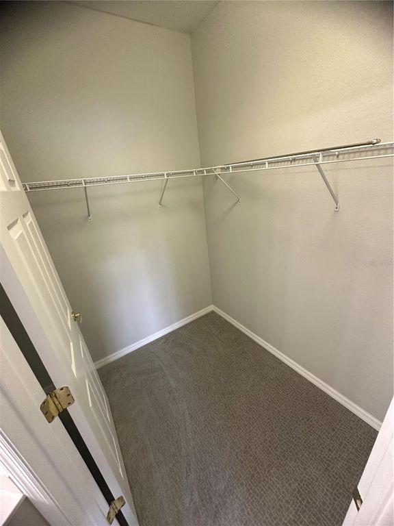 Image 32 of property listing at 2424 MAGNOLIA CIRCLE, North Port, FL 34289