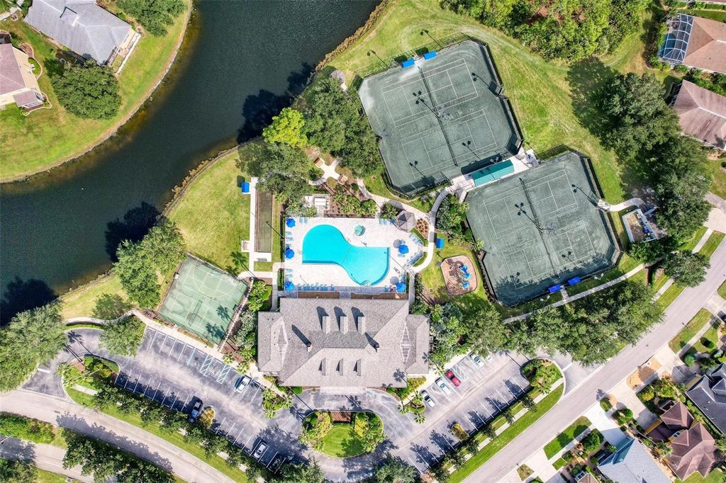 Image 39 of property listing at 2424 MAGNOLIA CIRCLE, North Port, FL 34289