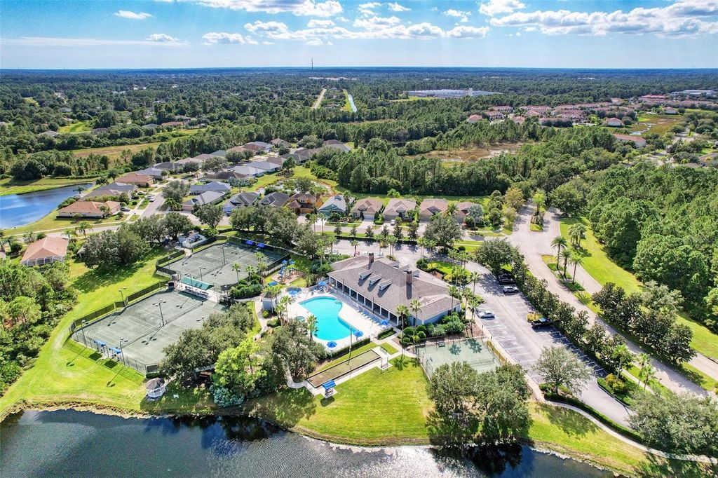 Image 40 of property listing at 2424 MAGNOLIA CIRCLE, North Port, FL 34289