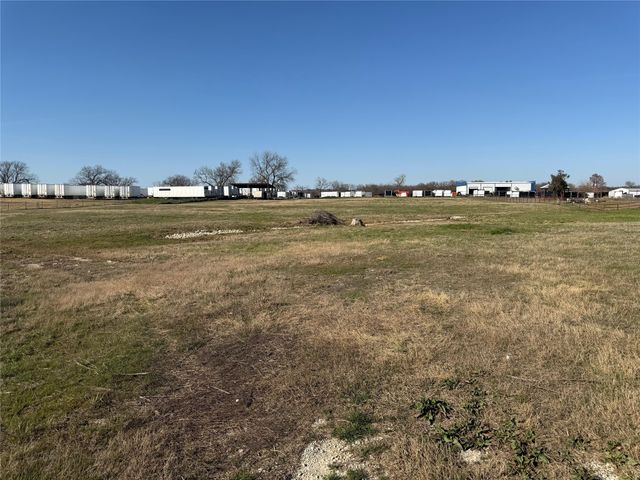 515 Country Road 176, Whitesboro, TX 76273