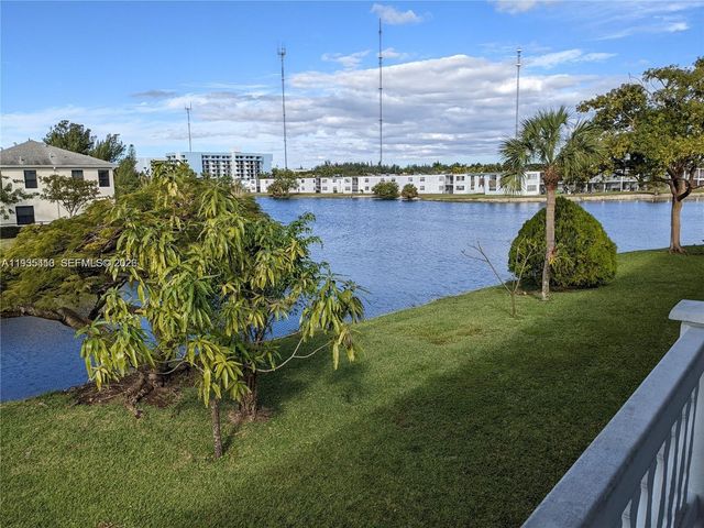 65 NE 202nd Terrace Q27, Miami Gardens, FL 33179