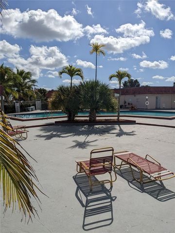 65 NE 202nd Terrace Q27, Miami Gardens, FL 33179