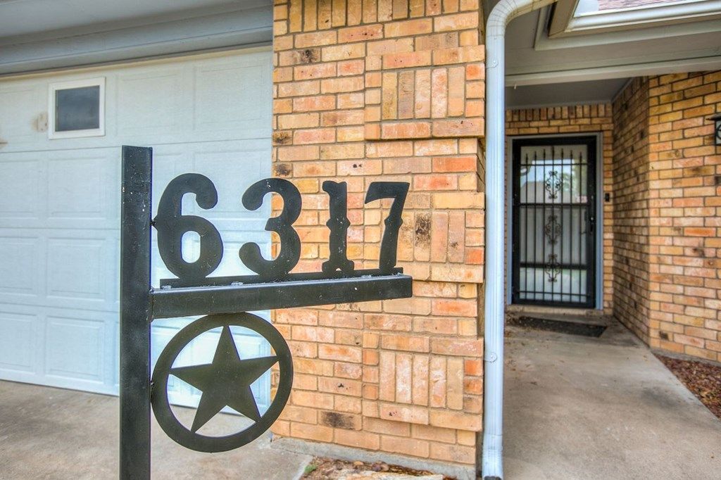 Image 2 of property listing at 6317 Ranch Lane, San Angelo, TX 76904
