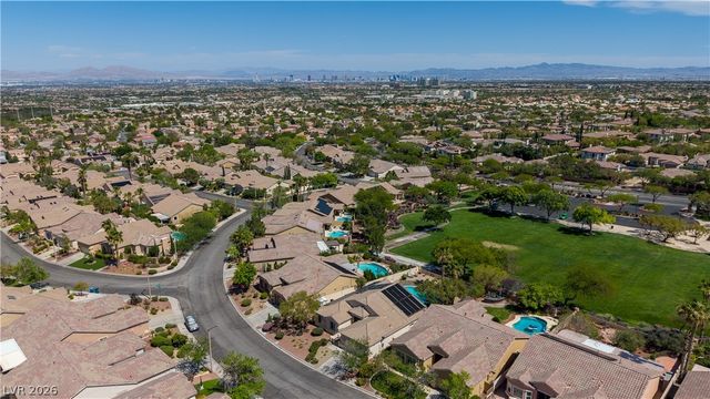 1729 Honey Tree Drive, Las Vegas, NV 89144