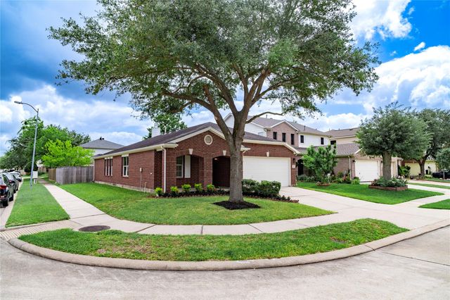 8531 Village Rose Lane, Houston, TX 77072