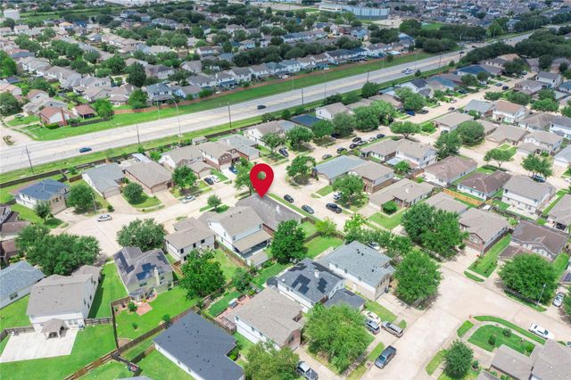 8531 Village Rose Lane, Houston, TX 77072