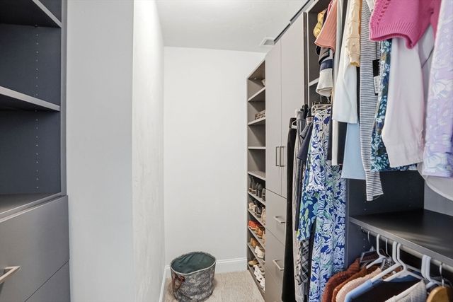 114 Run Brook Circle, Taunton, MA 02780