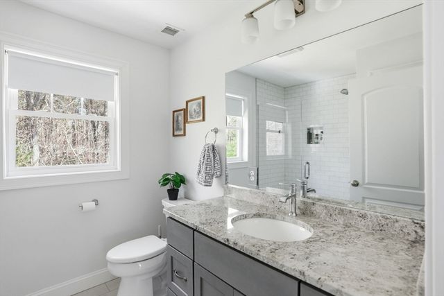 114 Run Brook Circle, Taunton, MA 02780